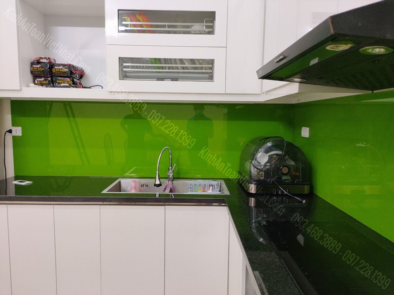 Các Loại Kính Ốp Bếp ( Màu Xanh Non )