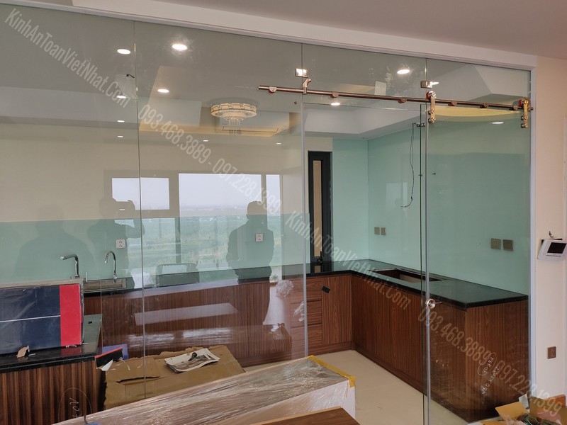 Báo Giá Kính Ốp Bếp Tại Hà Nội Màu Trắng Xanh