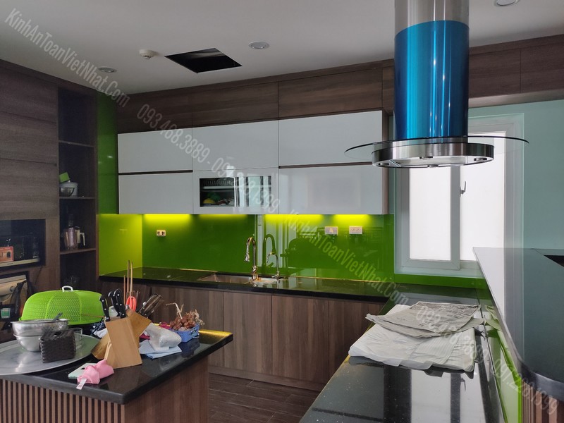CTTB Kính Bếp Màu Xanh Non tại Nhật Tân - Tây Hồ