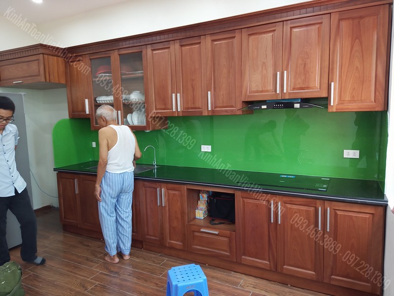 CTTB Kính Bếp Màu Xanh Cốm tại Đồng Mai - Hà Đông