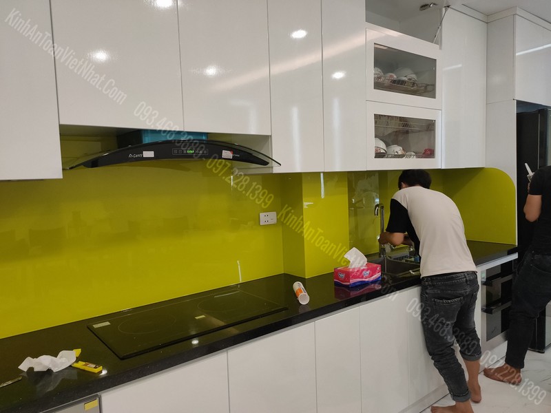 CTTB Kính Bếp Màu Vàng Chanh tại Khâm Thiên - Đống Đa