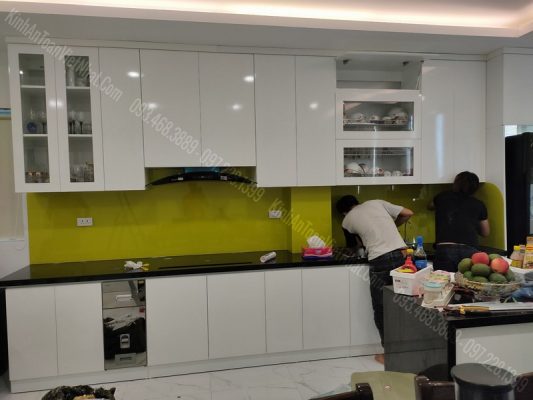 CTTB Kính Bếp Màu Vàng Chanh tại Khâm Thiên - Đống Đa