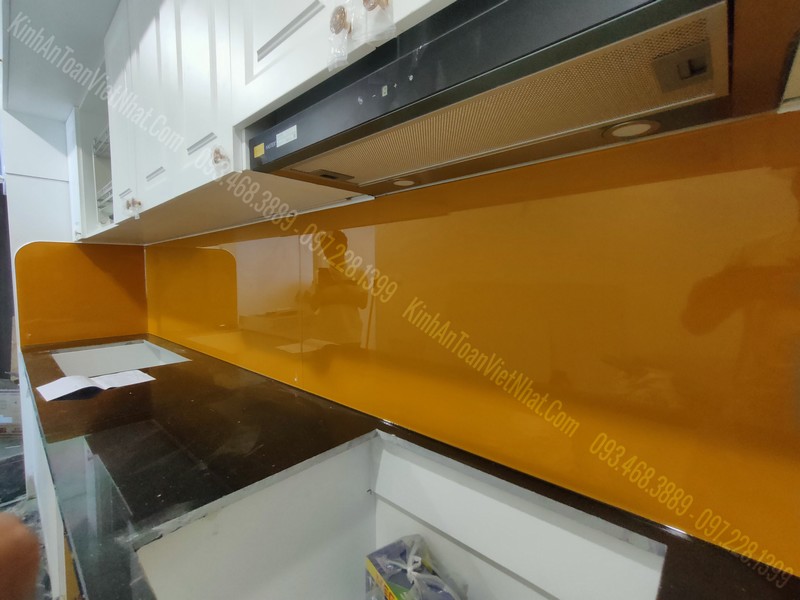 CTTB Kính Bếp Màu Vàng Nghệ tại Hà Cầu - Hà Đông