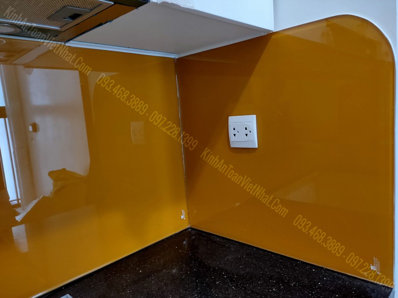 CTTB Kính Bếp Màu Vàng Nghệ tại Hà Cầu - Hà Đông