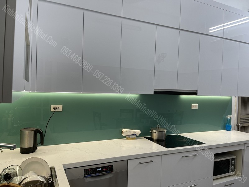 CTTB Kính Bếp Màu Ghi tại Đồng Xuân - Hoàn Kiếm