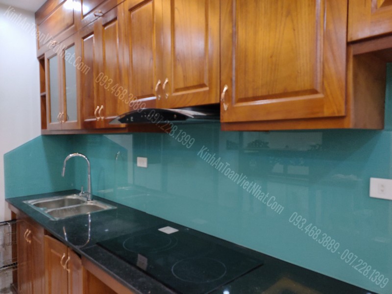 CTTB Kính Bếp Màu Xanh Ngọc Kim Sa tại Kim Giang - Thanh Xuân