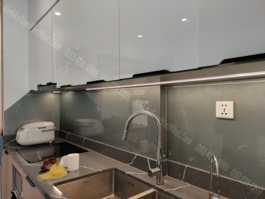CTTB Kính Bếp Màu Nhũ Thiếc tại Phúc Diễn - Từ Liêm