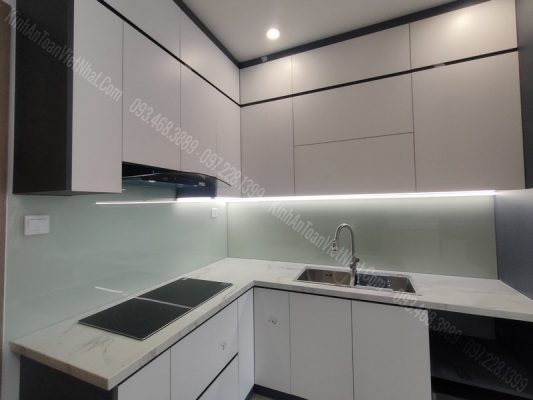 CTTB Kính Bếp Màu Trắng Sữa tại Hoàng Văn Thụ - Hoàng Mai