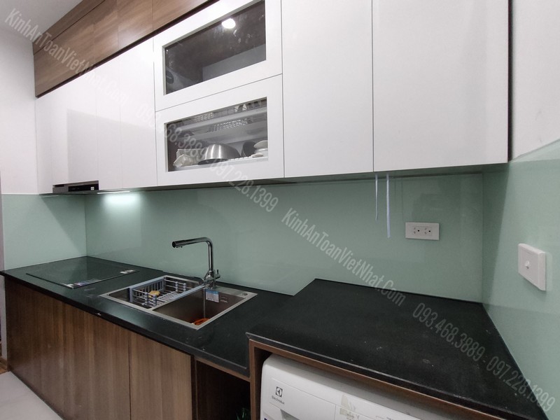 CTTB Kính Bếp Màu Trắng Sữa tại Hàng Bạc - Hoàn Kiếm