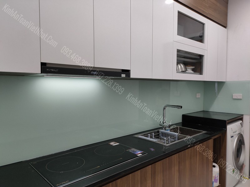 CTTB Kính Bếp Màu Trắng Sữa tại Hàng Bạc - Hoàn Kiếm