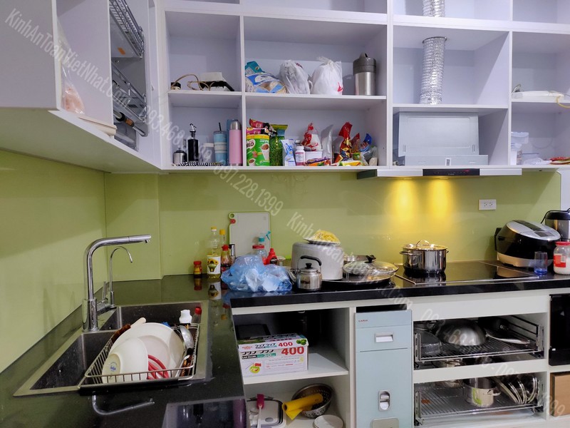 CTTB Kính Bếp Màu Kem Kim Sa tại Bồ Đề - Long Biên