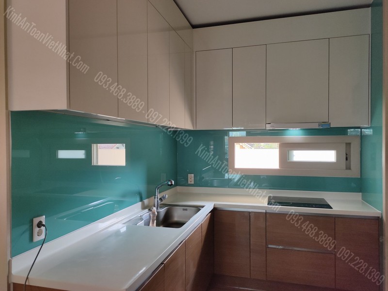 CTTB Kính Sơn Nhiệt Ốp Bếp tại Dương Nội - Hà Đông