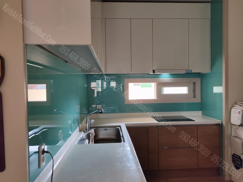 CTTB Kính Sơn Nhiệt Ốp Bếp tại Dương Nội - Hà Đông