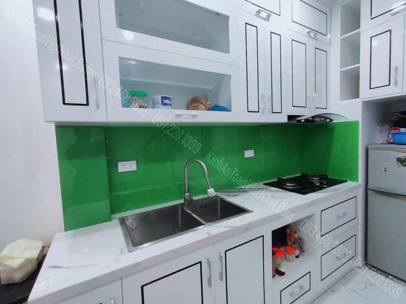 CTTB Kính Bếp Màu Xanh Cốm tại Đông Ngạc - Từ Liêm