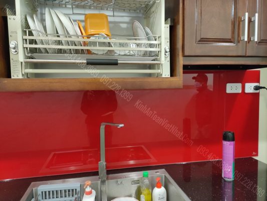 CTTB Kính Bếp Màu Đỏ Tươi tại Hạ Đình - Thanh Xuân