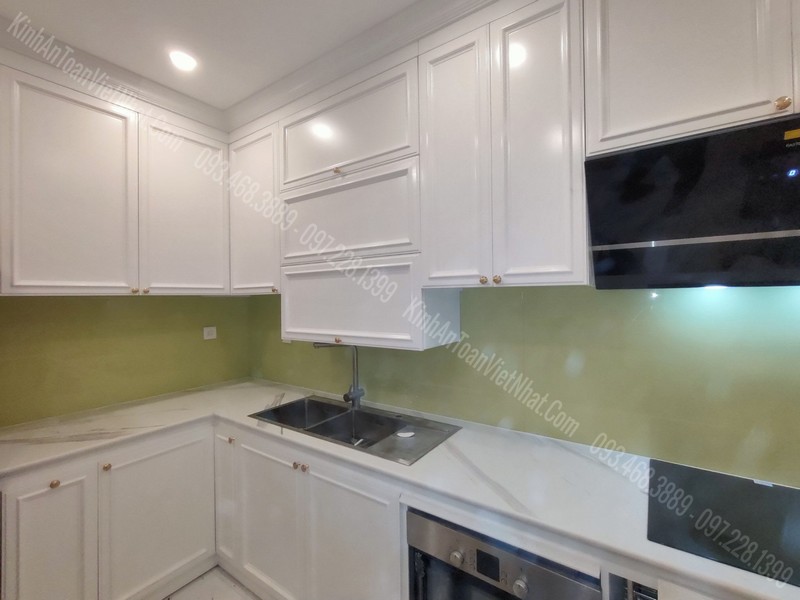 CTTB Kính Bếp Màu Kem Sữa tại Định Công - Hoàng Mai