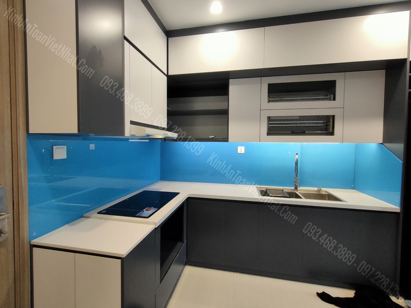 CTTB Kính Bếp Màu Xanh Dương Kim Sa tại Điện Biên - Ba Đình