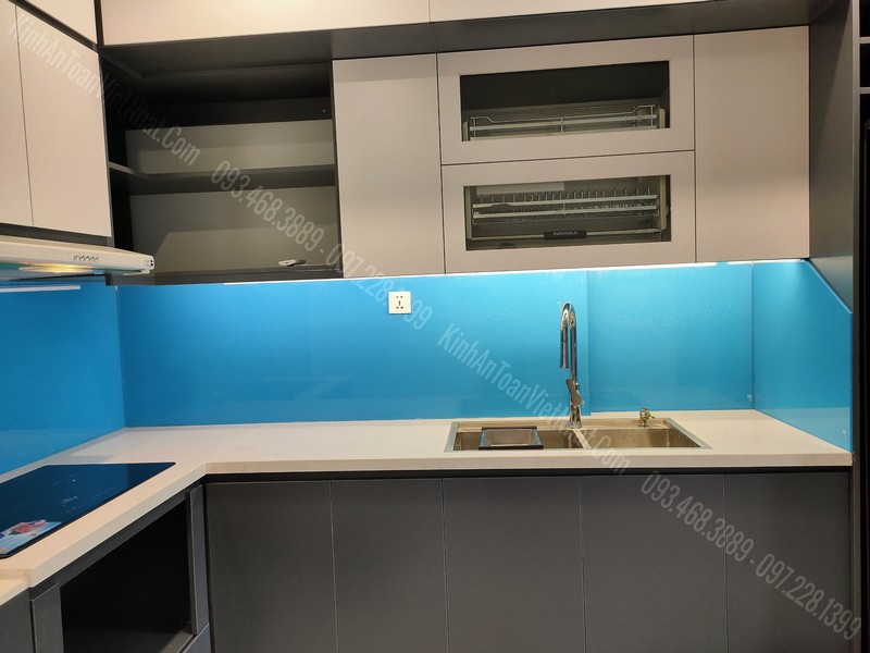 CTTB Kính Bếp Màu Xanh Dương Kim Sa tại Điện Biên - Ba Đình