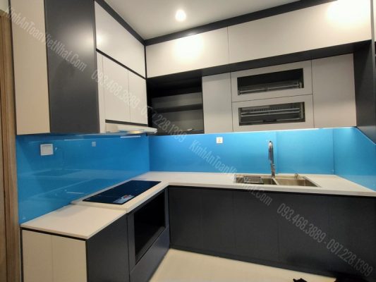 CTTB Kính Bếp Màu Xanh Dương Kim Sa tại Điện Biên - Ba Đình
