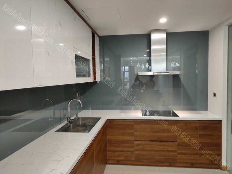 CTTB Kính Bếp Màu Ghi tại Cửa Đông - Hoàn Kiếm