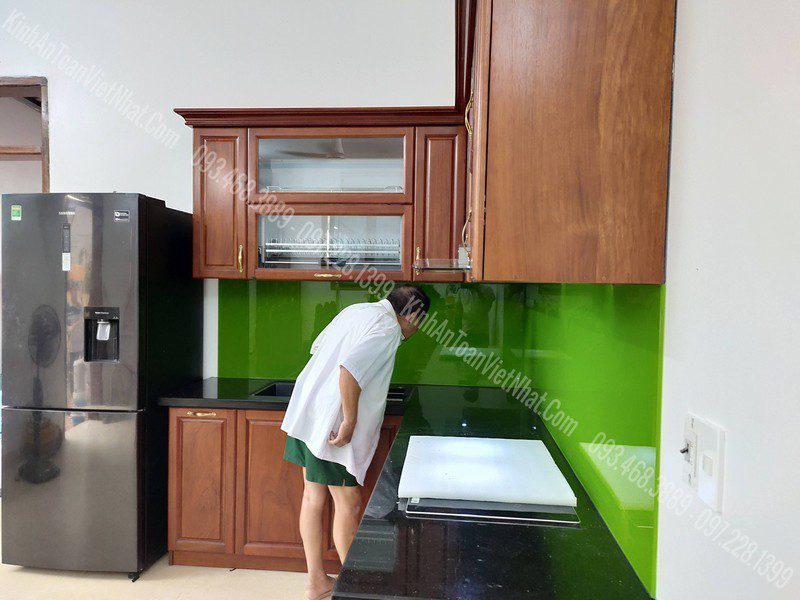 CTTB Kính Ốp Bếp Xanh Non lắp đặt tại Lê Đại Hành - Hai Bà Trưng