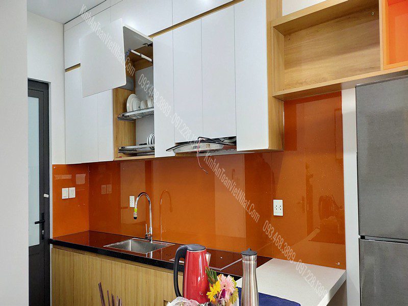 CTTB Kính Ốp Bếp Cam Vàng lắp đặt tại Tứ Liên - Tây Hồ
