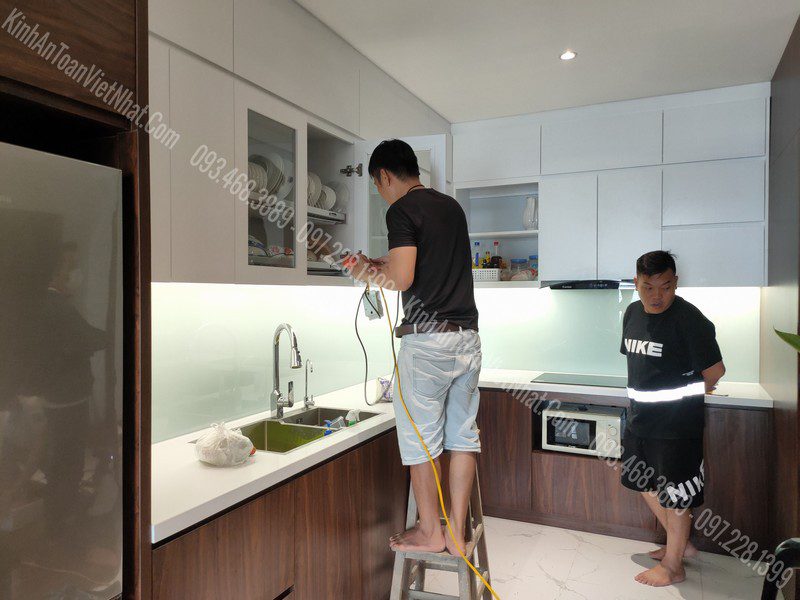 CTTB Kính Ốp Bếp Trắng Sữa lắp đặt tại Nghiêm Xuân Yêm - Hoàng Mai