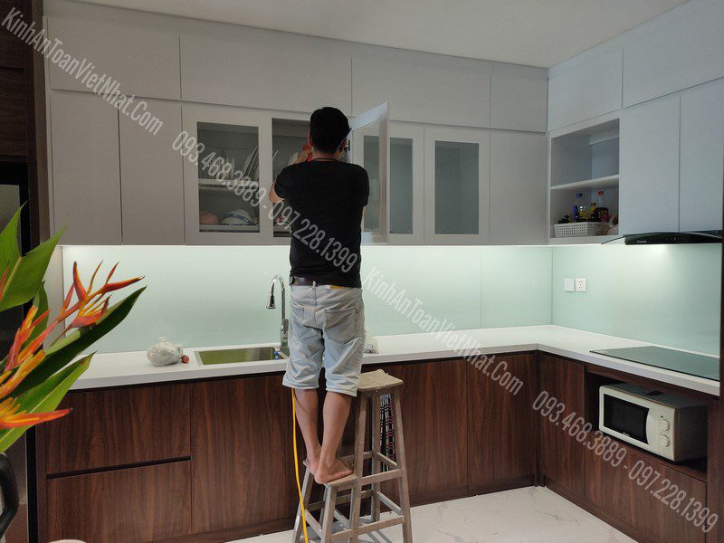 CTTB Kính Ốp Bếp Trắng Sữa lắp đặt tại Nghiêm Xuân Yêm - Hoàng Mai