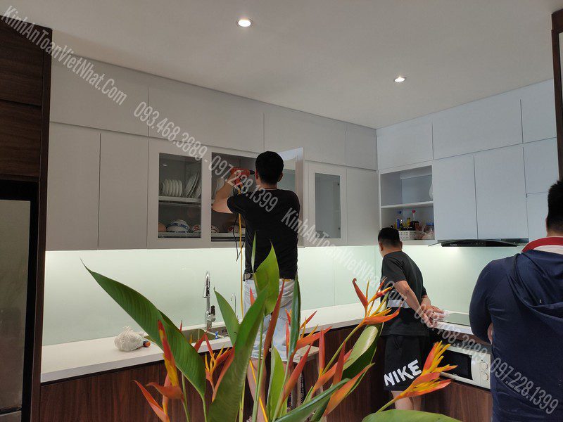 CTTB Kính Ốp Bếp Trắng Sữa lắp đặt tại Nghiêm Xuân Yêm - Hoàng Mai