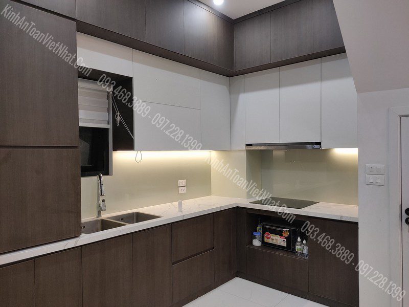 CTTB Kính Ốp Bếp Trắng Sữa lắp đặt tại Láng Hạ - Đống Đa