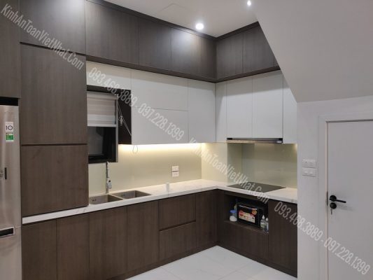 CTTB Kính Ốp Bếp Trắng Sữa lắp đặt tại Láng Hạ - Đống Đa