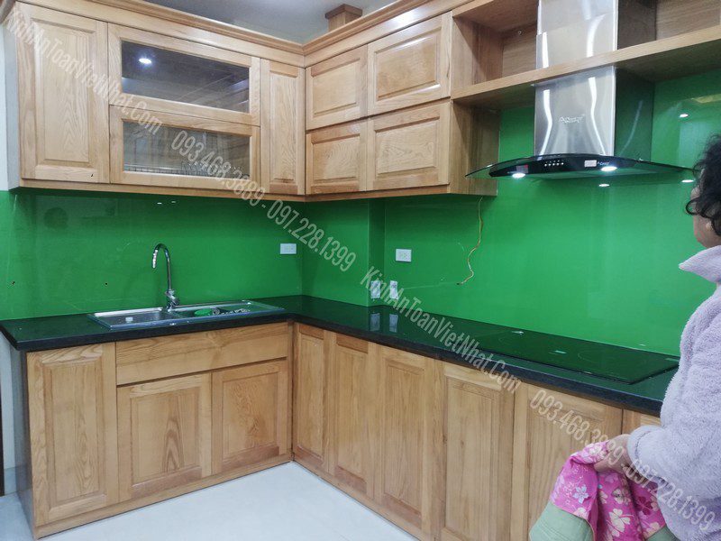 CTTB Kính Ốp Bếp Xanh Non thi công tại Mai Động - Hoàng Mai