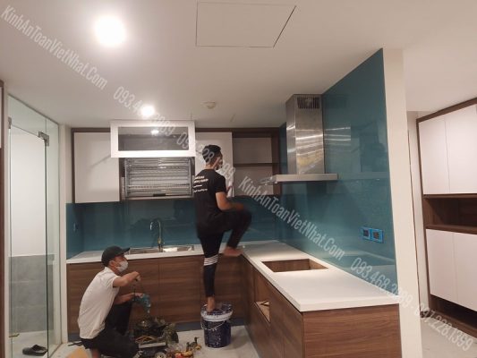 CTTB Kính Ốp Bếp Xanh Lơ lắp đặt tại Ô Chợ Dừa - Đống Đa