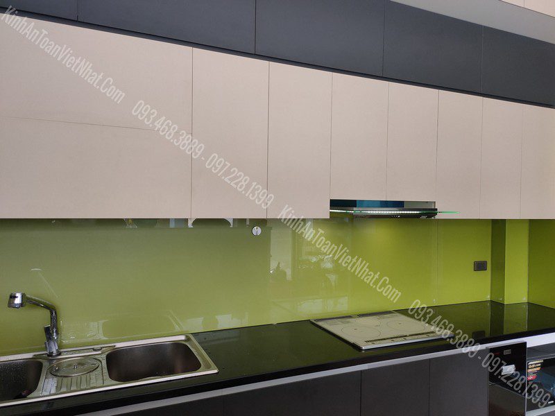 CTTB Kính Ốp Bếp Nhũ Vàng Chanh lắp đặt tại Hàng Bồ - Hoàn Kiếm