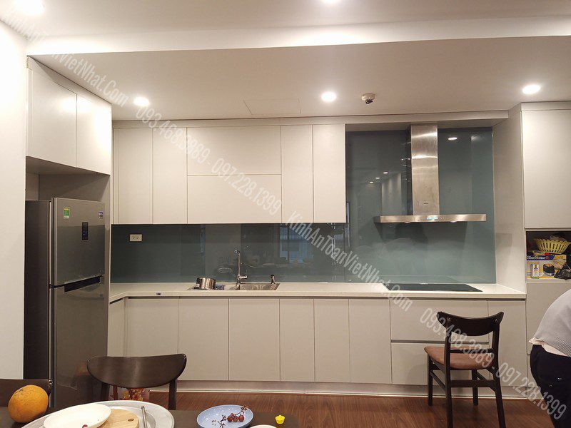 CTTB kính Ốp Bếp Màu Ghi lắp đặt tại Vạn Phúc - Thanh Trì