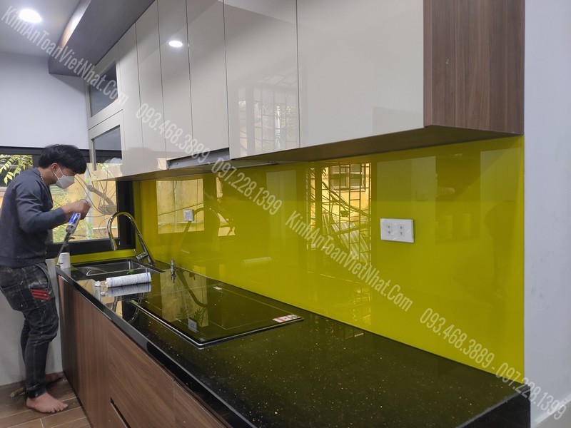 CTTB Kính Ốp Bếp Vàng Chanh thi công tại Tương Mai - Hoàng Mai