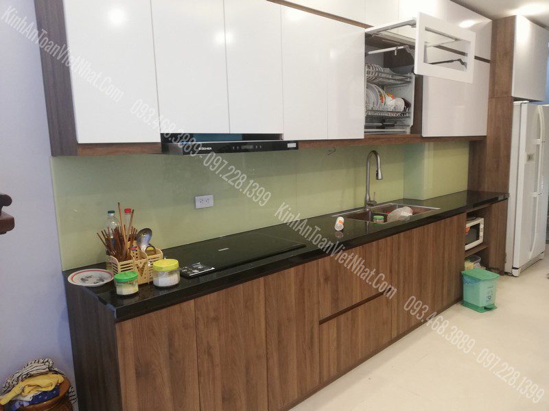 CTTB Kính Ốp Bếp Màu Kem lắp đặt tại Hàng Bài - Hoàn Kiếm