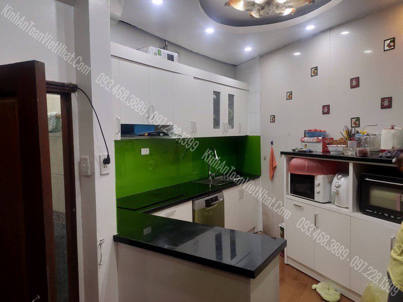 CTTB Kính Ốp Bếp Xanh Non lắp đặt tại Yên Phụ - Tây Hồ