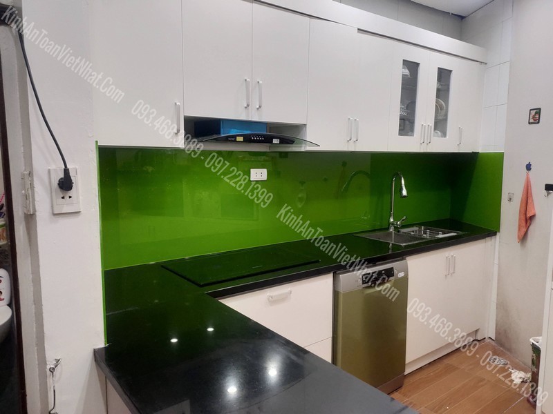CTTB Kính Ốp Bếp Xanh Non lắp đặt tại Yên Phụ - Tây Hồ