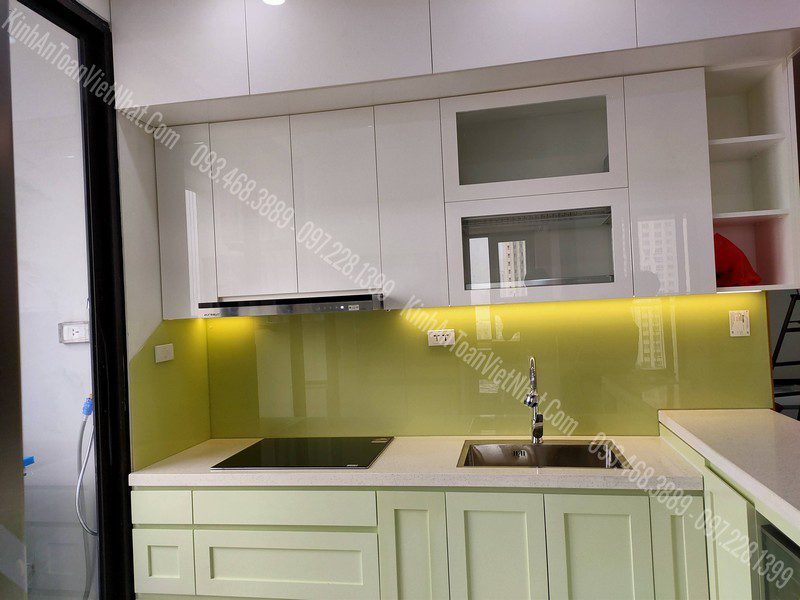 CTTB Kính Ốp Bếp Màu Kem thi công tại Láng Thượng - Đống Đa
