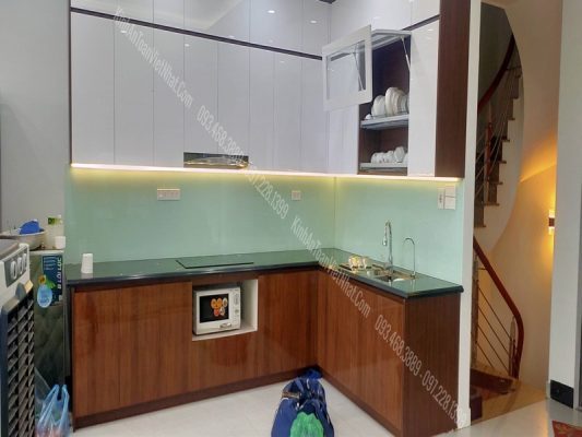 CTTB Kính Ốp Bếp Trắng Xanh lắp đặt tại Vính Phúc - Ba Đình
