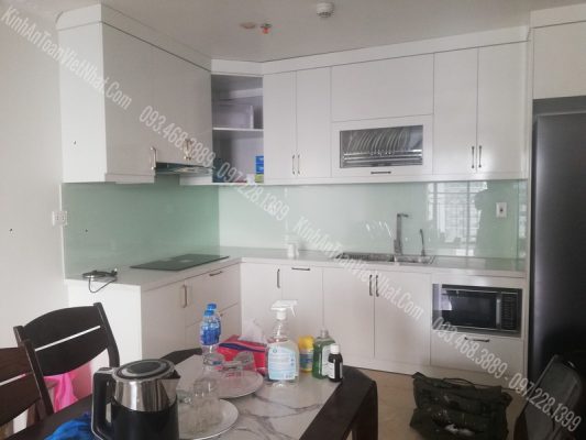 CTTB kính Ốp Bếp Trắng Xanh thi công tại Thanh Xuân Trung - Thanh Xuân