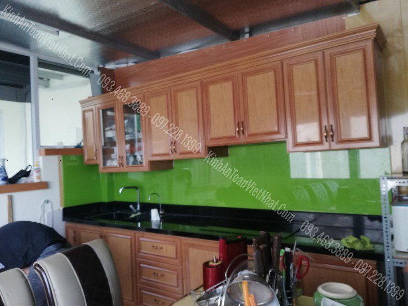 CTTB Kính Ốp Bếp Xanh Cốm thi công tại Long Biên - Long Biên 