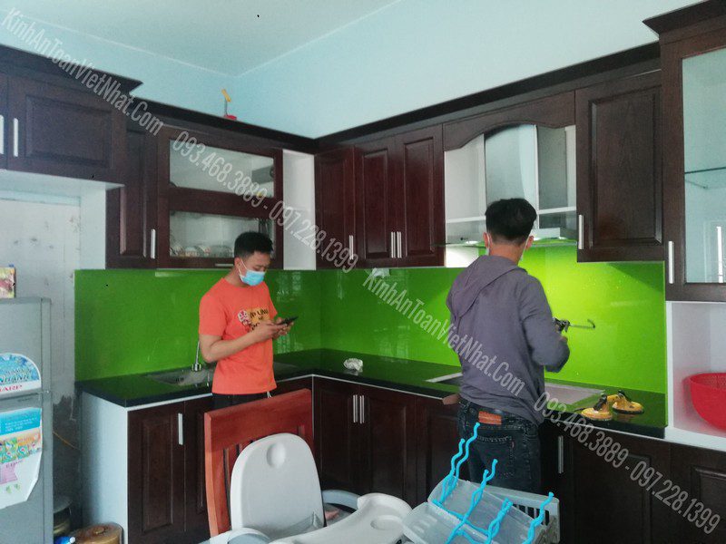 CTTB Kính Ốp Bếp Xanh Non thi công tại Quang Trung - Hà Đông
