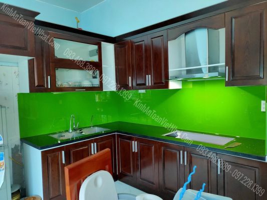 CTTB Kính Ốp Bếp Xanh Non thi công tại Quang Trung - Hà Đông