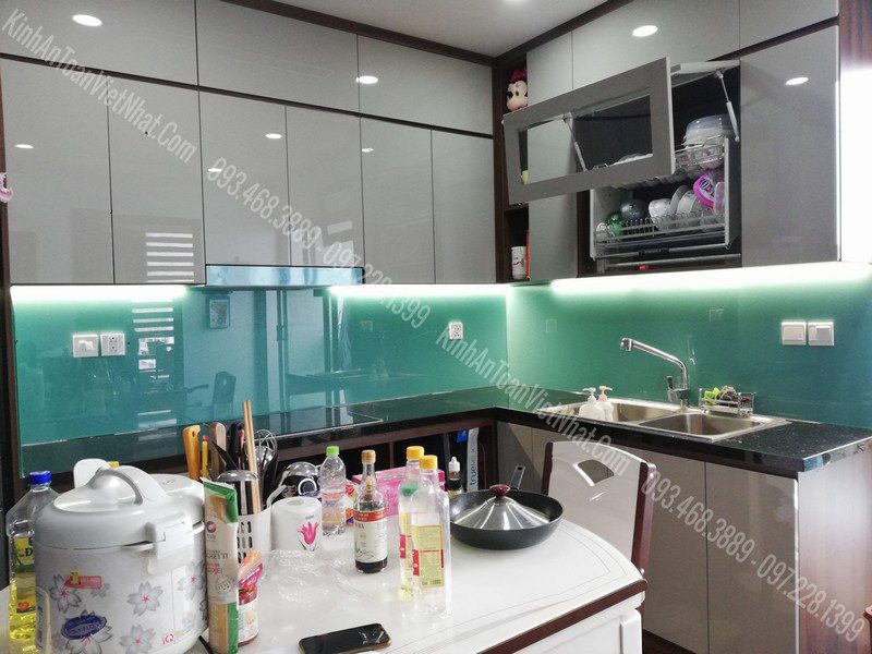 CTTB Kính Ốp Bếp Xanh Ngọc lắp đặt tại Phú Đô - Từ Liêm