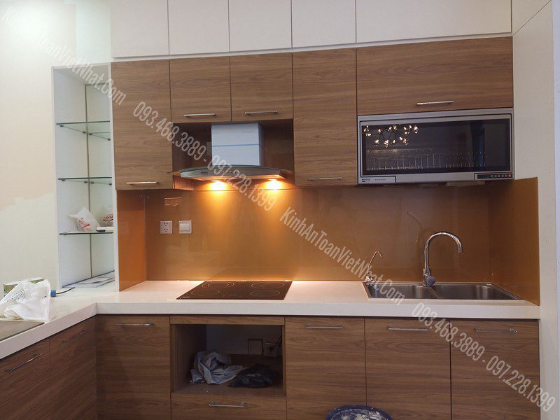 CTTB Kính Ốp Bếp Cam Váng thi công tại Quang Trung - Đống Đa