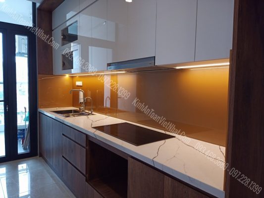 CTTB Kính Ốp Bếp Vang Nghệ thi công tại Thạch Bàn - Long Biên