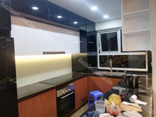 CTTB Kính Ốp Bếp Trắng Sữa lắp đặt tại Mỹ Đình - Từ Liêm
