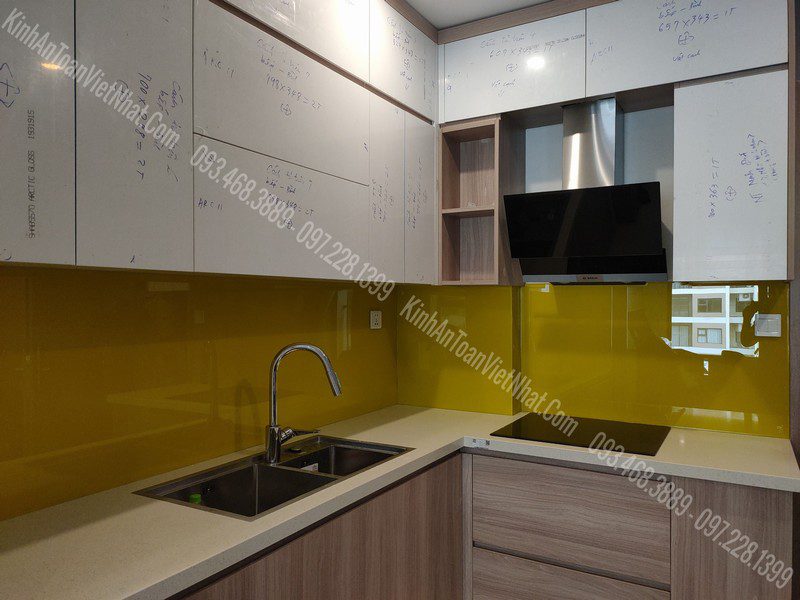 CTTB kính Ốp Bếp Vàng Chanh thi công tại Liễu Giai - Ba Đình